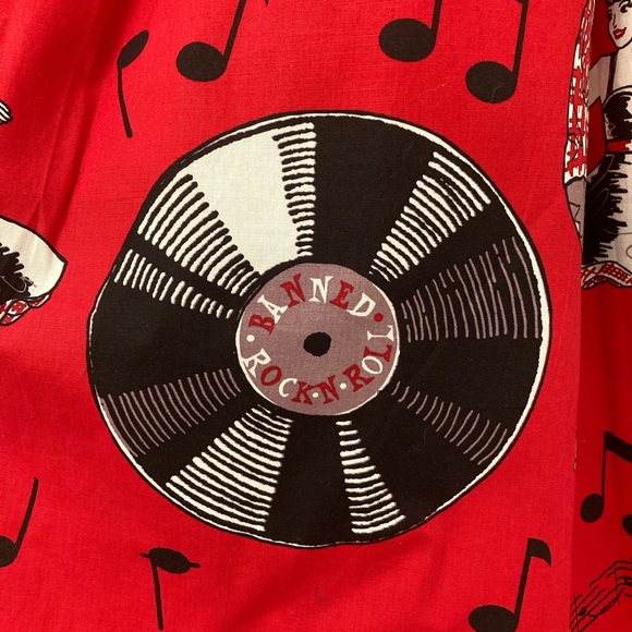 Rock & Roll Skirt 🎸 - Picture 2 of 3